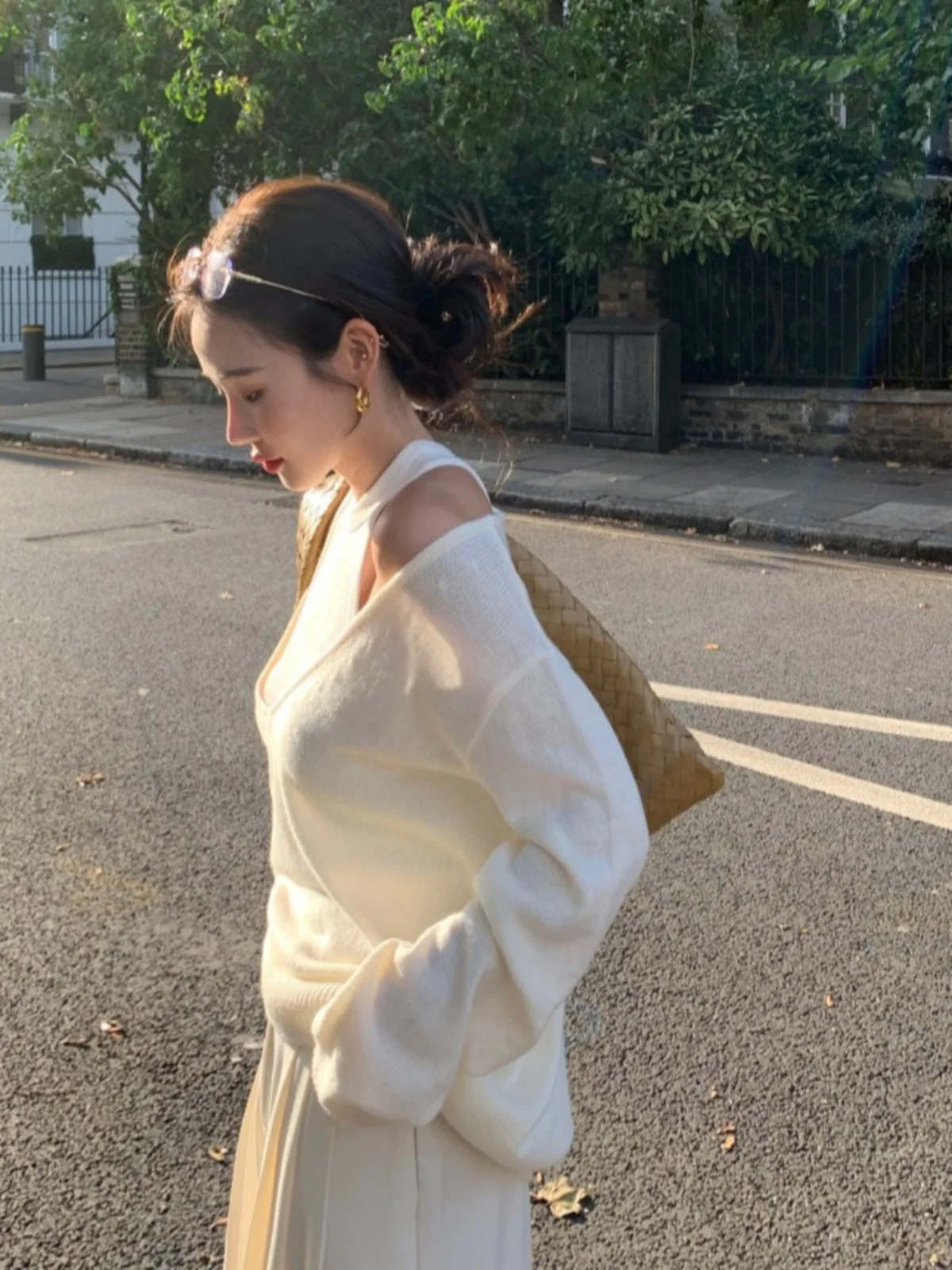 

Женский вязаный свитер V-Ne, свободный комплект из двух предметов Winter Faion с внутренним жилетом, повседневный шикарный высококачественный трикотаж