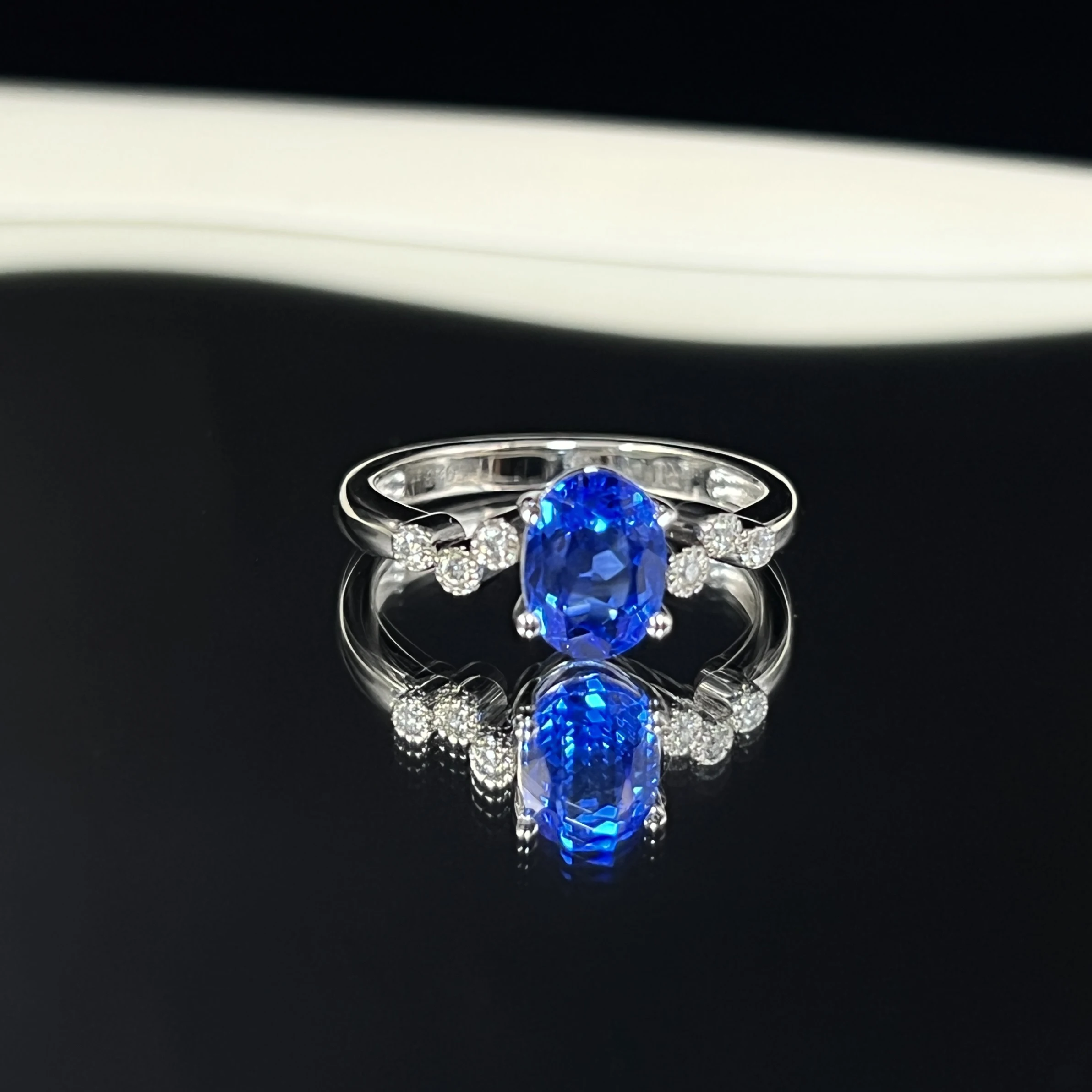 

Кольцо с выращенным сапфиром 1,5 карата, синее, в стиле «Маленькая фея», из стерлингового серебра S925 с акцентами из муассанита