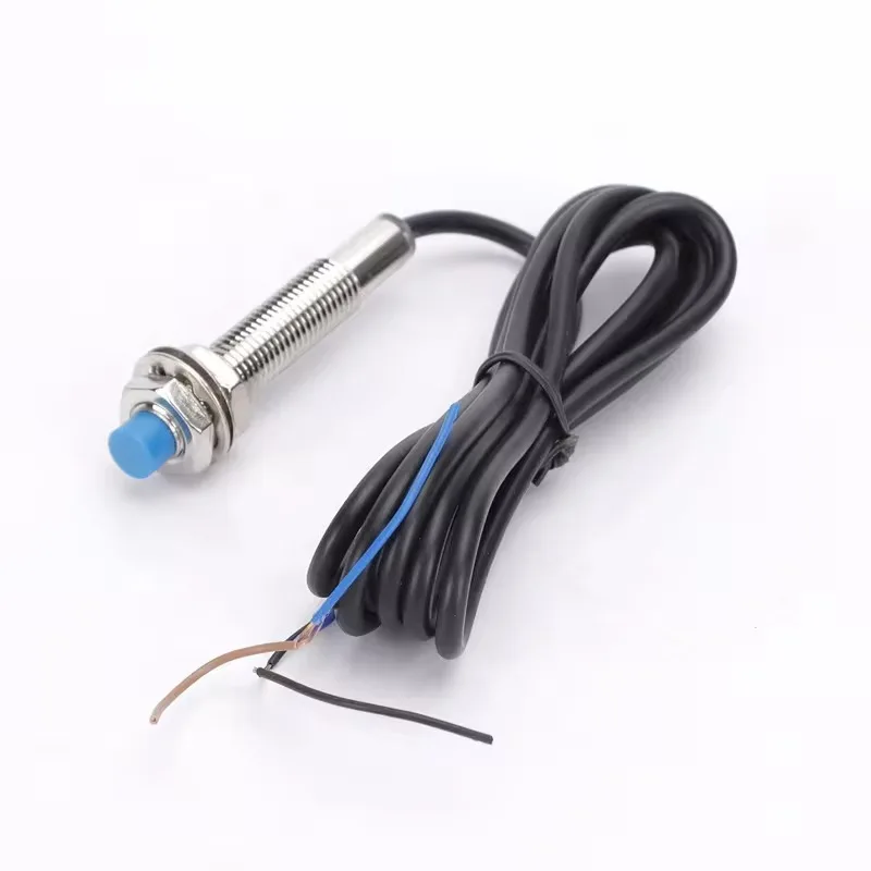 GT08-02BPA-C1  Inductive Proximity Sensor 2mm Detection Distance Bracket Installation IP67 Protection 12-24V DC
