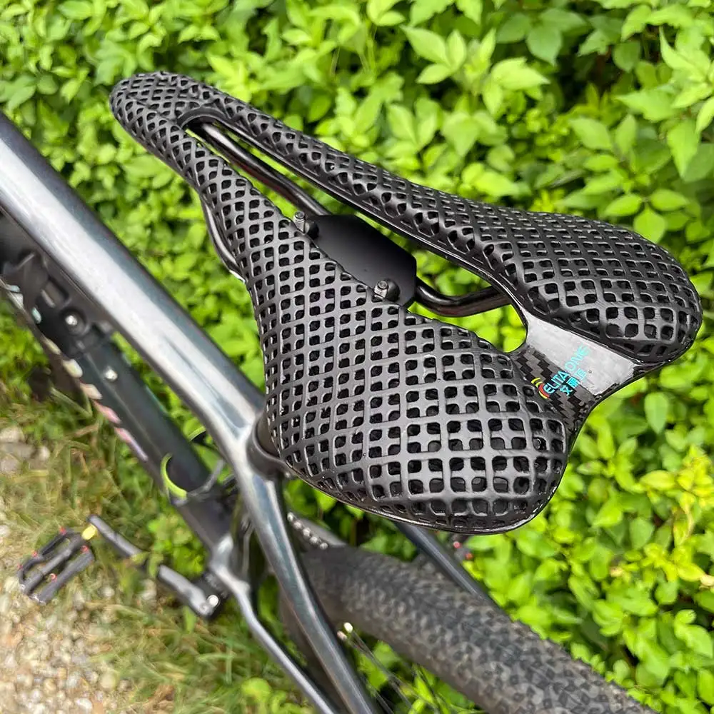 Elitaone Rennrad-/MTB-Fahrradsattel aus Carbon mit Carbon-Schienen, 130g, 245x139mm – Detail 6