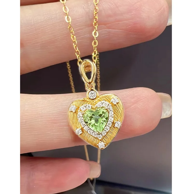 Cultivate a new 100% S925 silver 6 * 6mm heart-shaped mint green necklace with brushed medieval light luxury wedding jewelry