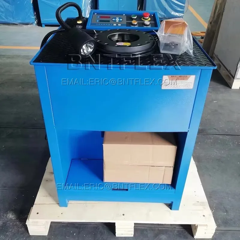 เครื่องจักรผลิตน็อตแบบมืออาชีพ รุ่น BNT102B