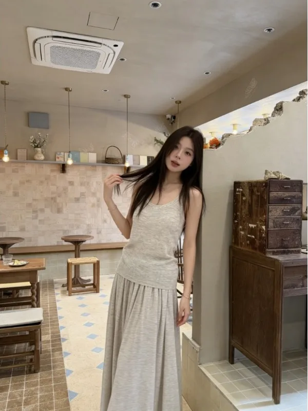 

Fashionable Linen High Waist Casual Women's Set Spring 2026 New Style Top And Skirt Two-Piece Ensemble Trendy V-Neck Vest