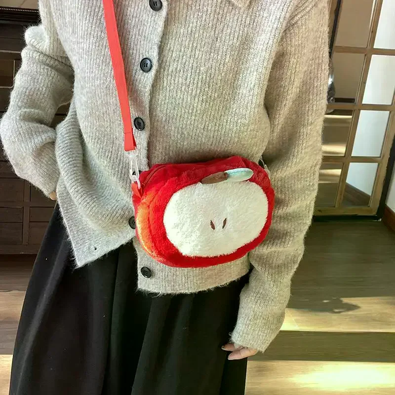 

1 шт. Креативная дизайнерская красная сумка для телефона с мультяшным принтом, большая вместимость, плюшевая, милая, женская, через плечо