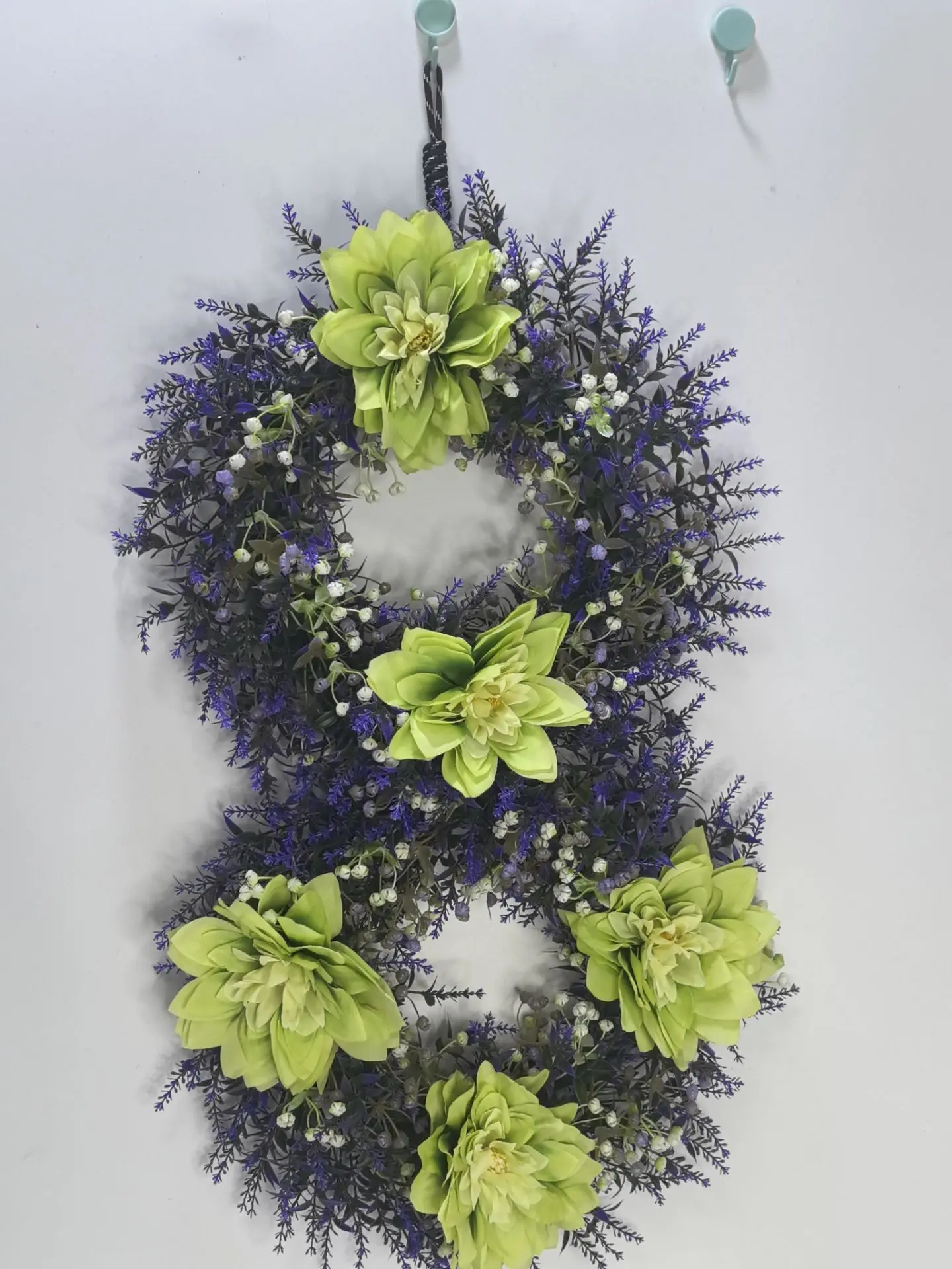 

Home decoration artificial flower garland Purple plastic garland Hanging decorative flowers