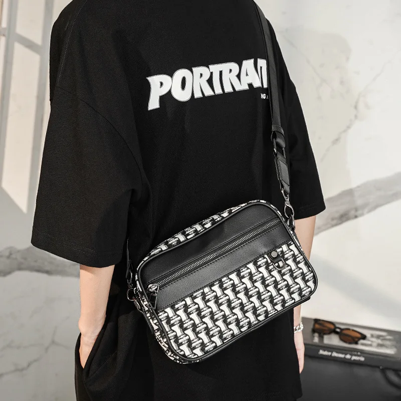 Luxuriöse Umhängetasche im Designer-Stil, Herren-Schultertasche aus Canvas mit Patchwork-Details und PU-Leder, Herren-Schulter-Messenger-Tasche, Handtasche, rechteckige Geldbörse. – Detail 2