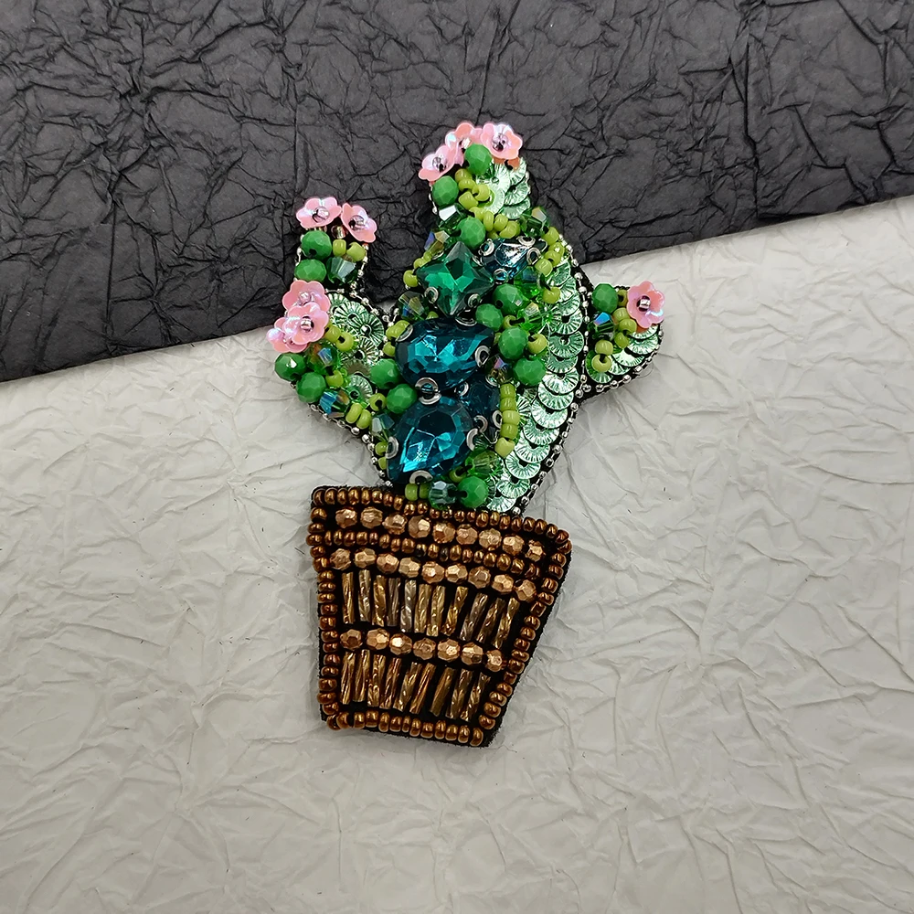 High Quality Handmade Beaded Cactus Patches Sew On Patch for Clothing Beading Applique Green Patch DIY Bag Hat Accessories