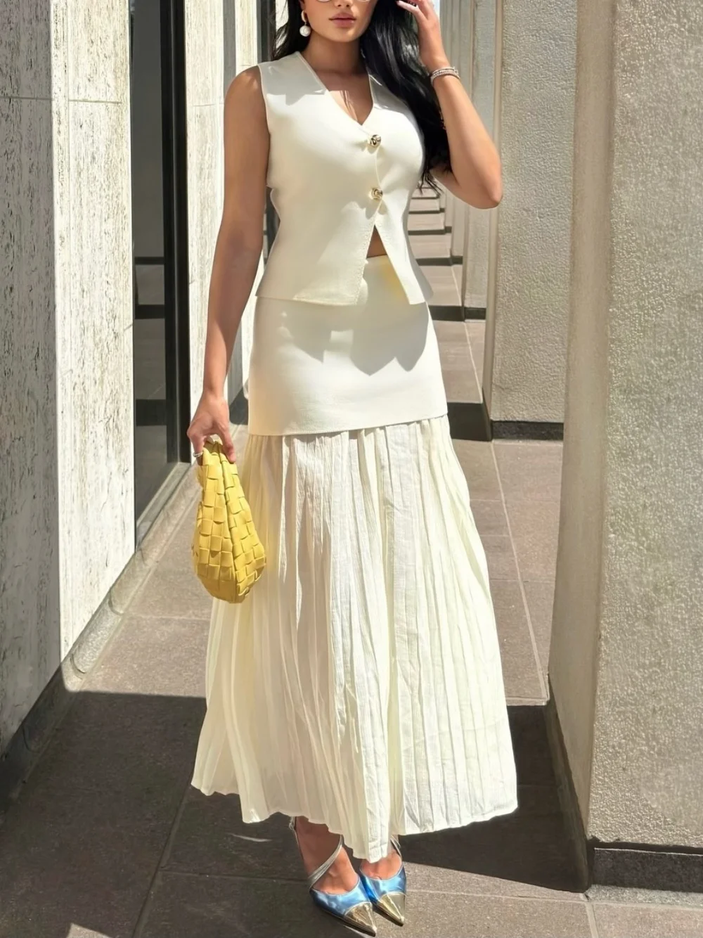 Women\'s Office Knit Skirt Set V-Neck Button Vest Pleated High Waist Ruffled Maxi Skirt 2024 Fashion Elegant 2-Piece Set