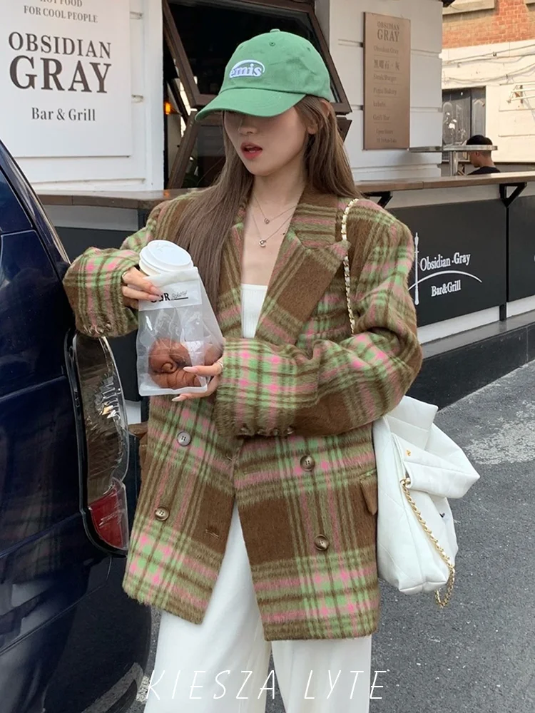 

2024 Winter Vintage Color-block Khaki Green Pink Plaid Woolen Blazer Loose Fit High Quality Thick Warm Jacket Coats for Women