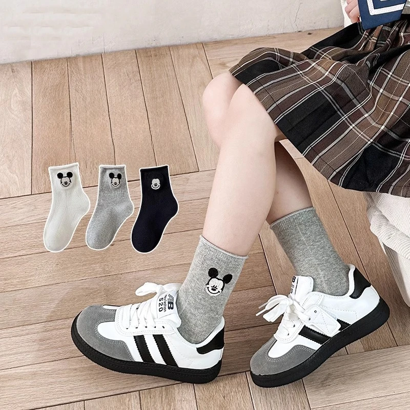 

Новинка 2025 года, хит продаж, креативные носки с героями мультфильмов, осенние и зимние милые трендовые носки с вышивкой Микки для спорта и отдыха