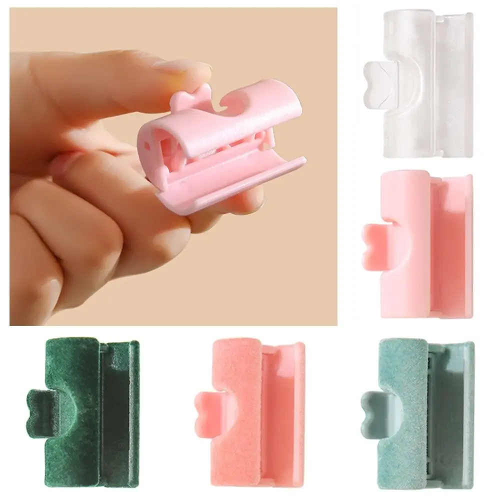 8Pcs Useful Bed Sheets Buckle Grippers Non-slip Fastener Blanket Holder Comforter Fixer Quilt Cover Clips