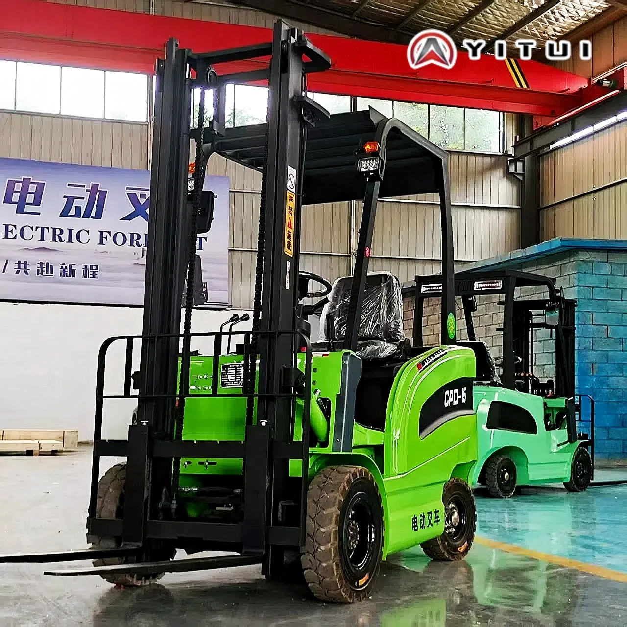 رافعة شوكية كهربائية صغيرة موفرة للطاقة وموفرة للوقود لتحميل البضائع مخصصة للعائلات رافعة شوكية صغيرة 2.5 طن 3 طن