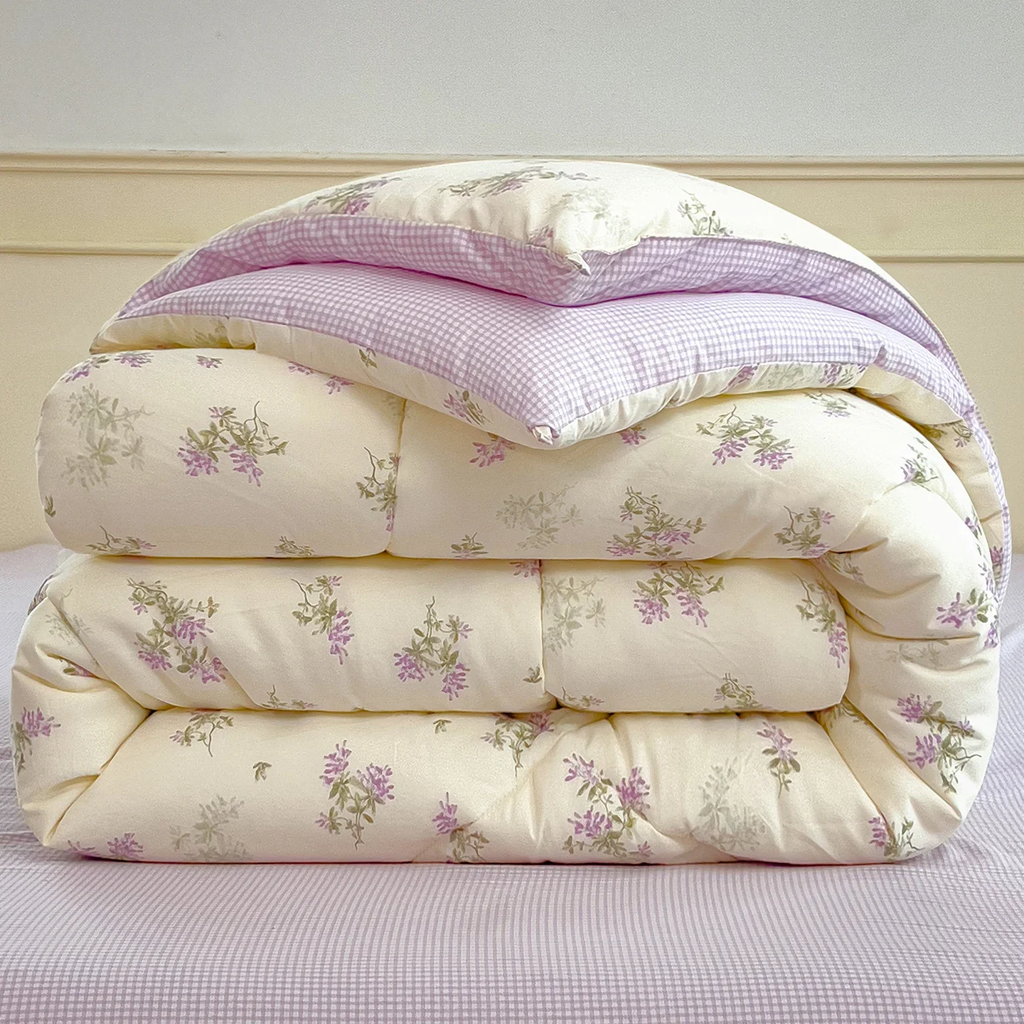 Reversible Floral Print Autumn Winter Quilt Thickened Warm Quilted Double Bed Comforter Cozy Skin-Friendly Soft Fluffy Duvet
