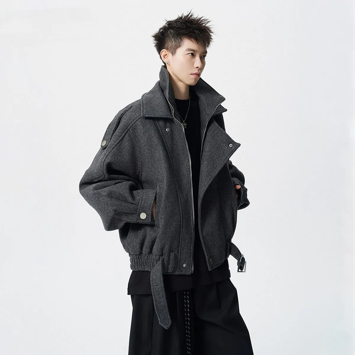 

Мужская куртка из шерстяной смеси в стиле Old Money: роскошь, богатство, процветание, благополучие, имущество, активы, недвижимость, фонд, стильный дизайн