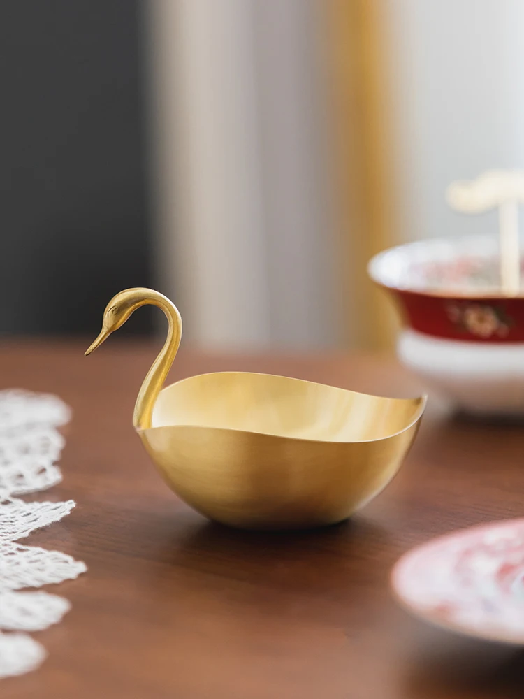 

Luxury Home Bronze Creative Swan Storage Plate Tea Table Snack Dry Fruit Tray Decoration Ornaments Jewelry Tray