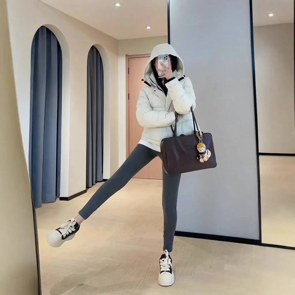 

Women's High-Waist Elastic Heating Velvet Yoga Pants Shark Pants Leggings for Winter Comfortable Base Layer Trousers F101904