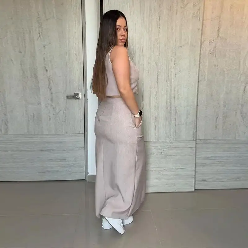 

2025 New Women's Sleeveless Vest Top And Long Skirt Two-Piece Set Cross-Border Fashion Commute Style Winter Season
