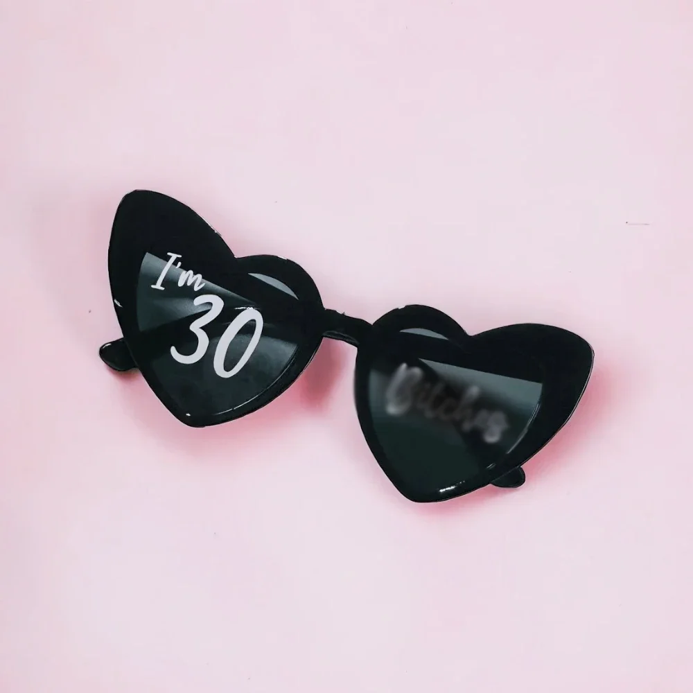

2025 I'm 30 Novelty 30th Birthday Party Glasses Personalised Birthday Sunglasses Birthday Gift 30th Party Supplies Decoration