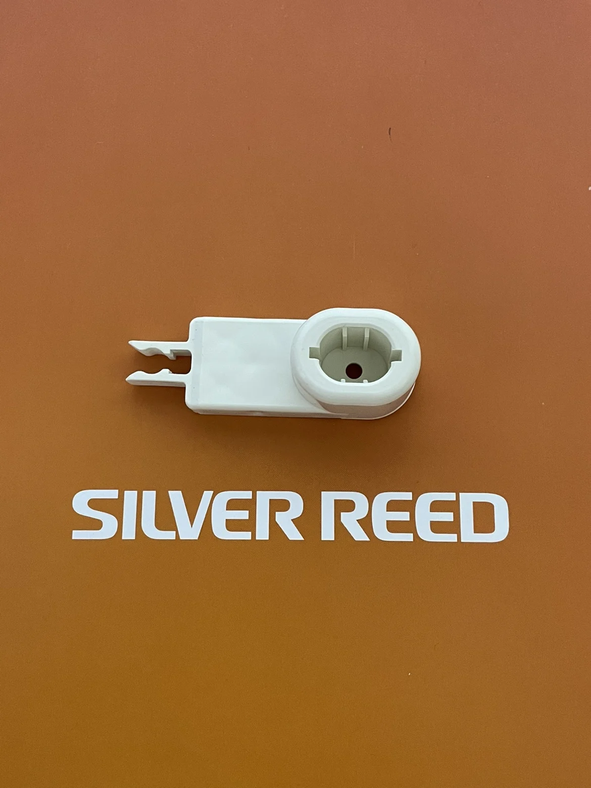 

Silver Reed LK150 Аксессуары для вязальной машины Линейный столб Базовая часть Вязальная машина
