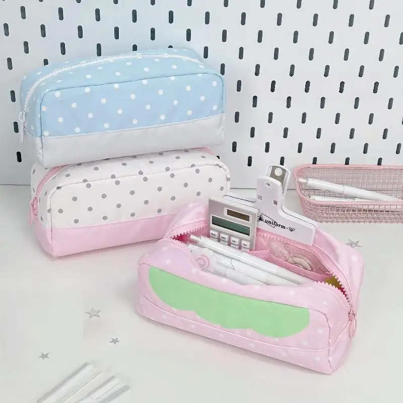 Stifteetui mit Erdbeer-Polka-Dot-Muster, großes Fassungsvermögen, niedliche und vielseitige Aufbewahrungstasche für Schreibwaren, ideal für die tägliche Organisation auf dem Schreibtisch. – Detail 3