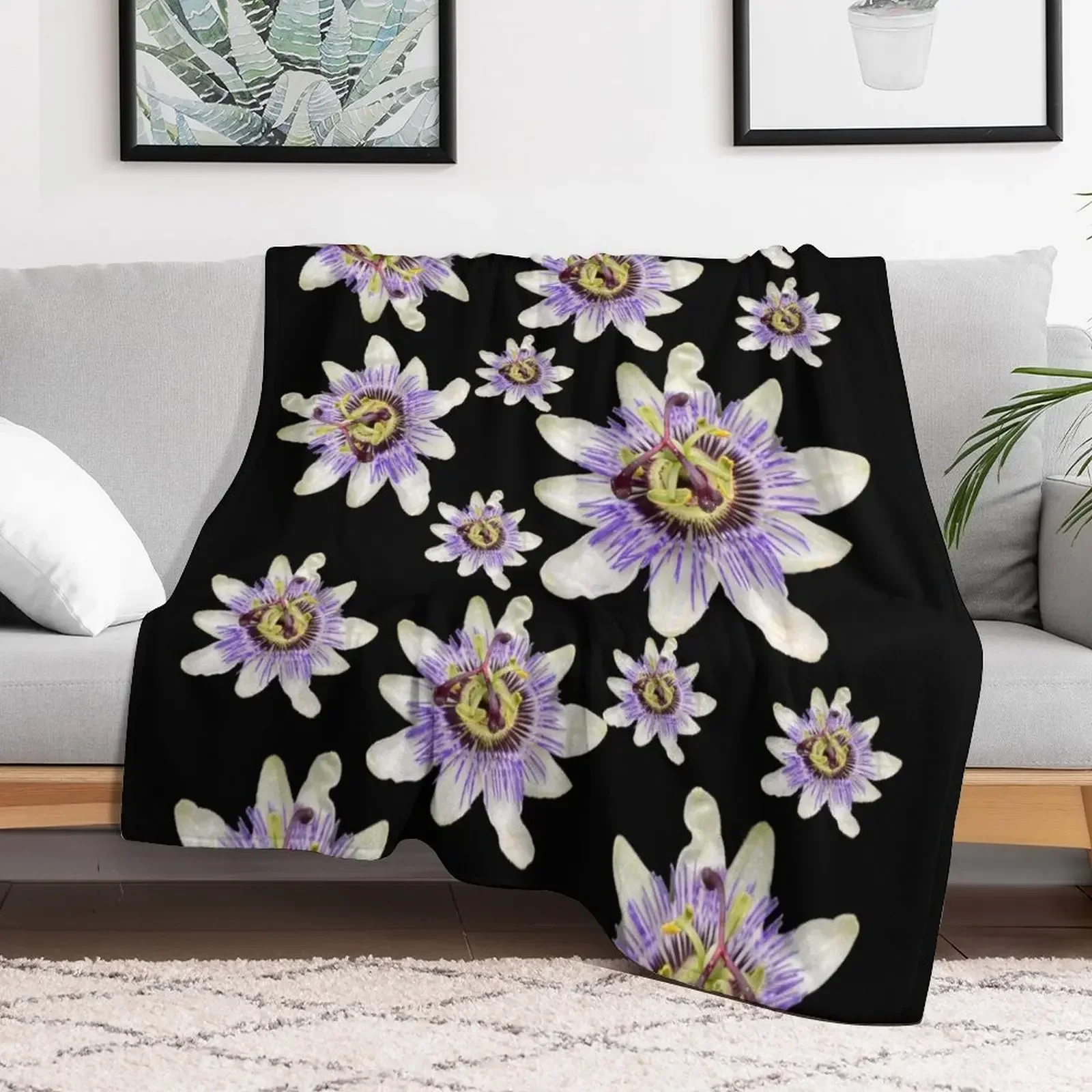 

Bluecrown Passion Flower Pattern Throw Blanket decorative Weighted Retros Moving Blankets