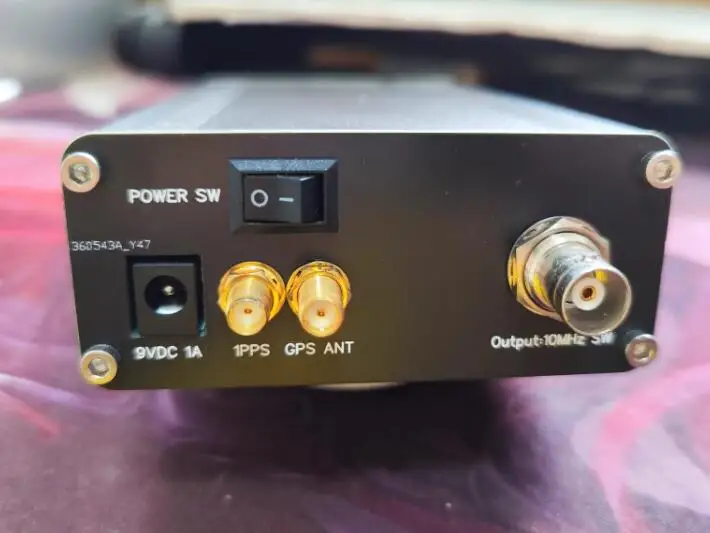 10MHz สัญญาณ Global Positioning System Disciplined Oscillator GPSDO GPS Tamed Thermostatic Crystal Oscillator