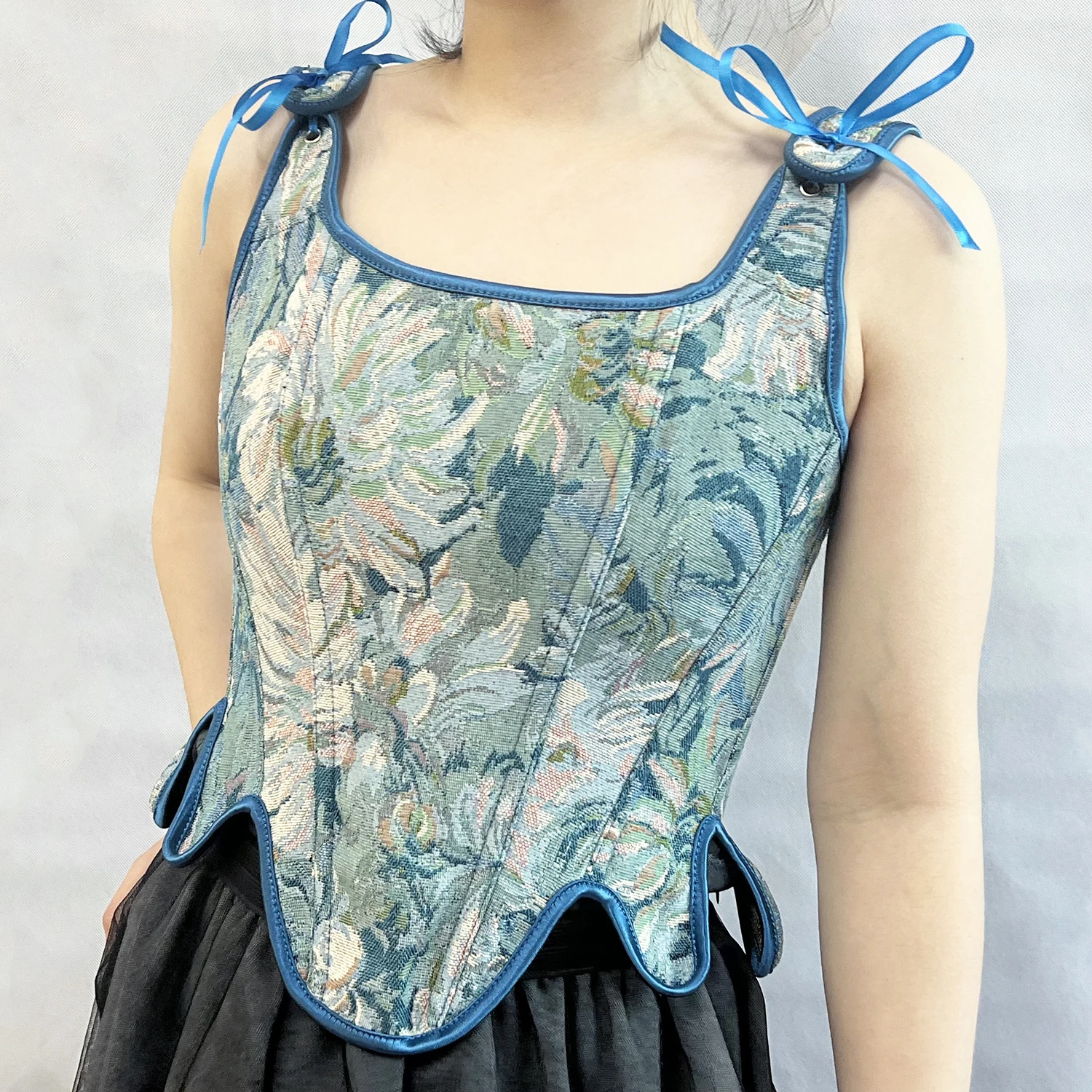 

Vintage Oil Painting Chrysanthemum Embroidered Vest Corset Lace Up Sleeveless Camis Crop Top