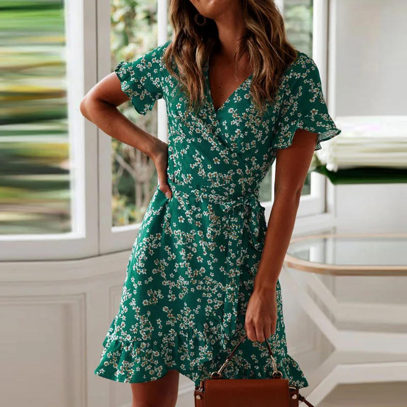 Vestido corto de verano con estampado Floral para mujer, minivestido Sexy de manga corta con volantes y escote triangular, estilo bohemio, 2022