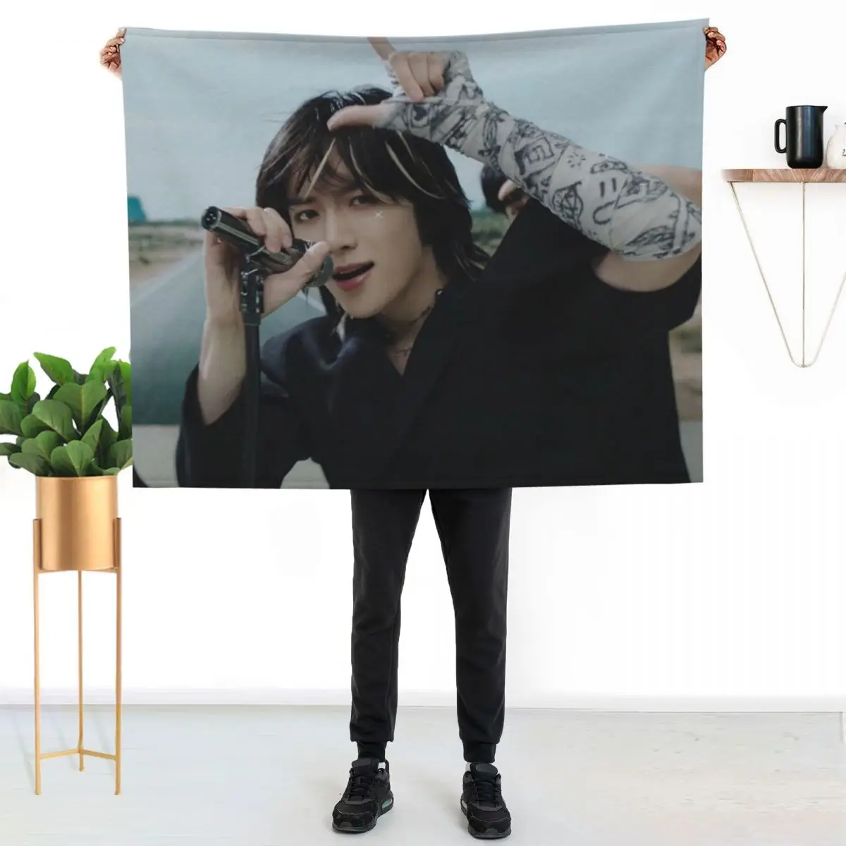 

TXT - LOSER = LOVER - BEOMGYU Throw Blanket Warm Plush Fuzzy Blanket for Living Room