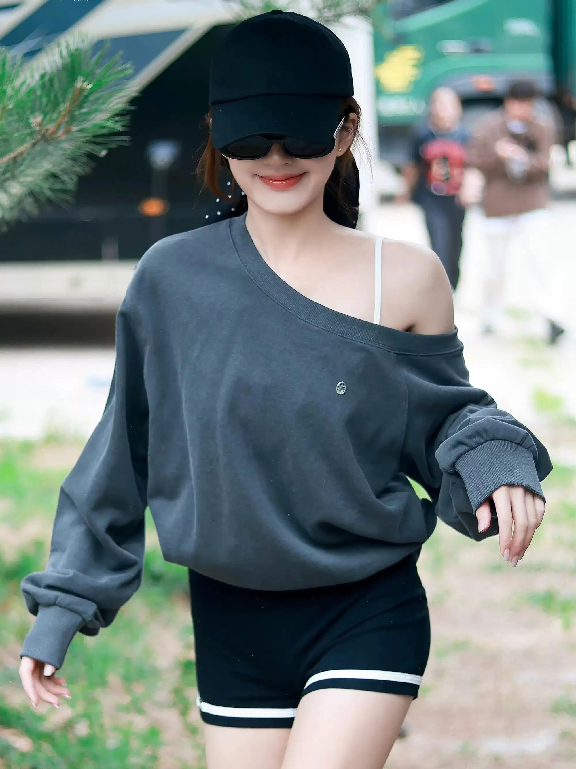 

Женская модная толстовка с капюшоном и огорожами, комплект из двух предметов, свободный крой, длинный све, круг Ne Color