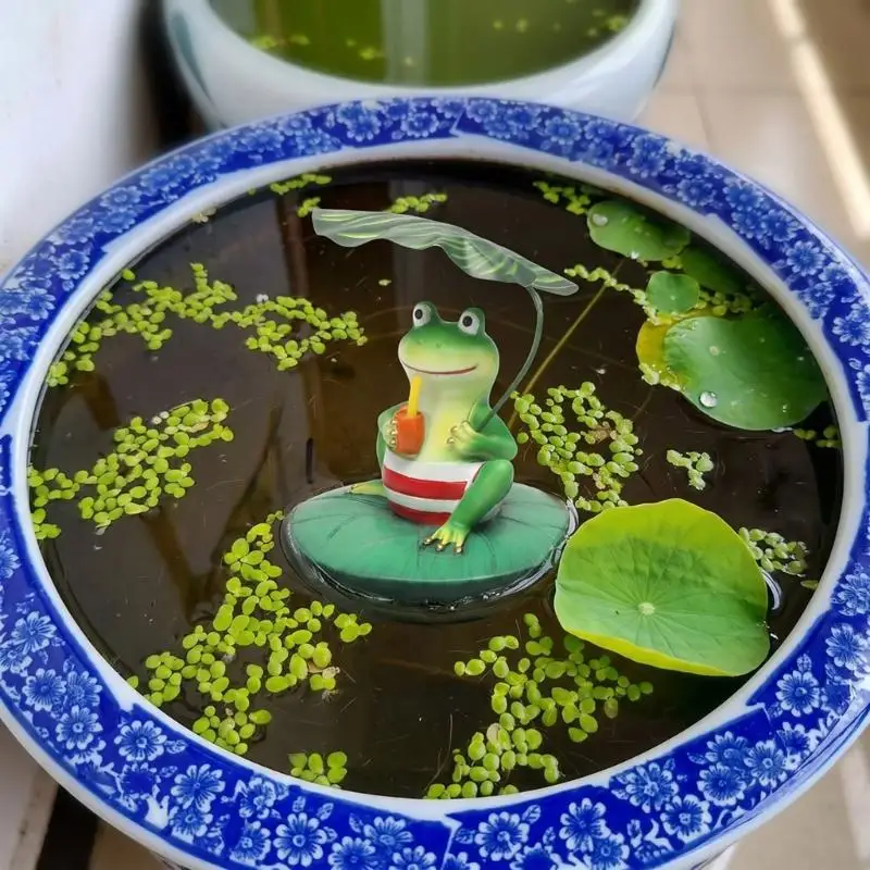 Pot Display Resin Figure Statue for Waterside Styling, Water-Feature Scene Use, Border Zone Placement, and Outdoor Detail 55KF