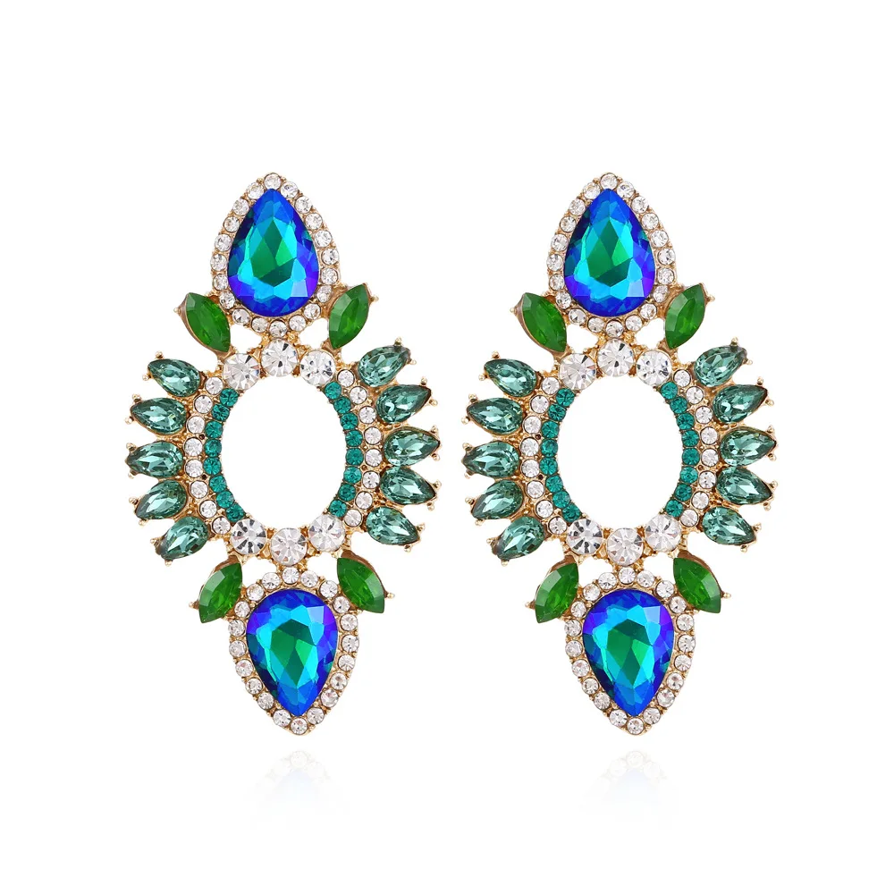 Exaggerated Alloy Glass-studded Diamond Earrings Personalized Light Luxury Super Flash Geometric Rhinestone Earrings