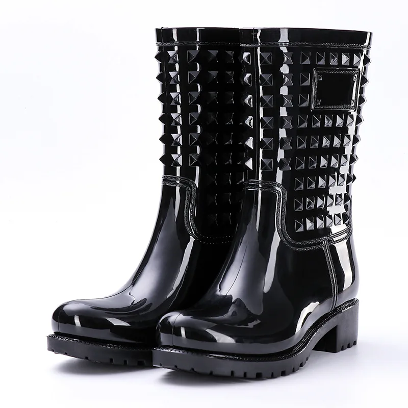 Waterproof rain boots female PVC mid boots women fashion rain shoes hot style girls rain boats 2021