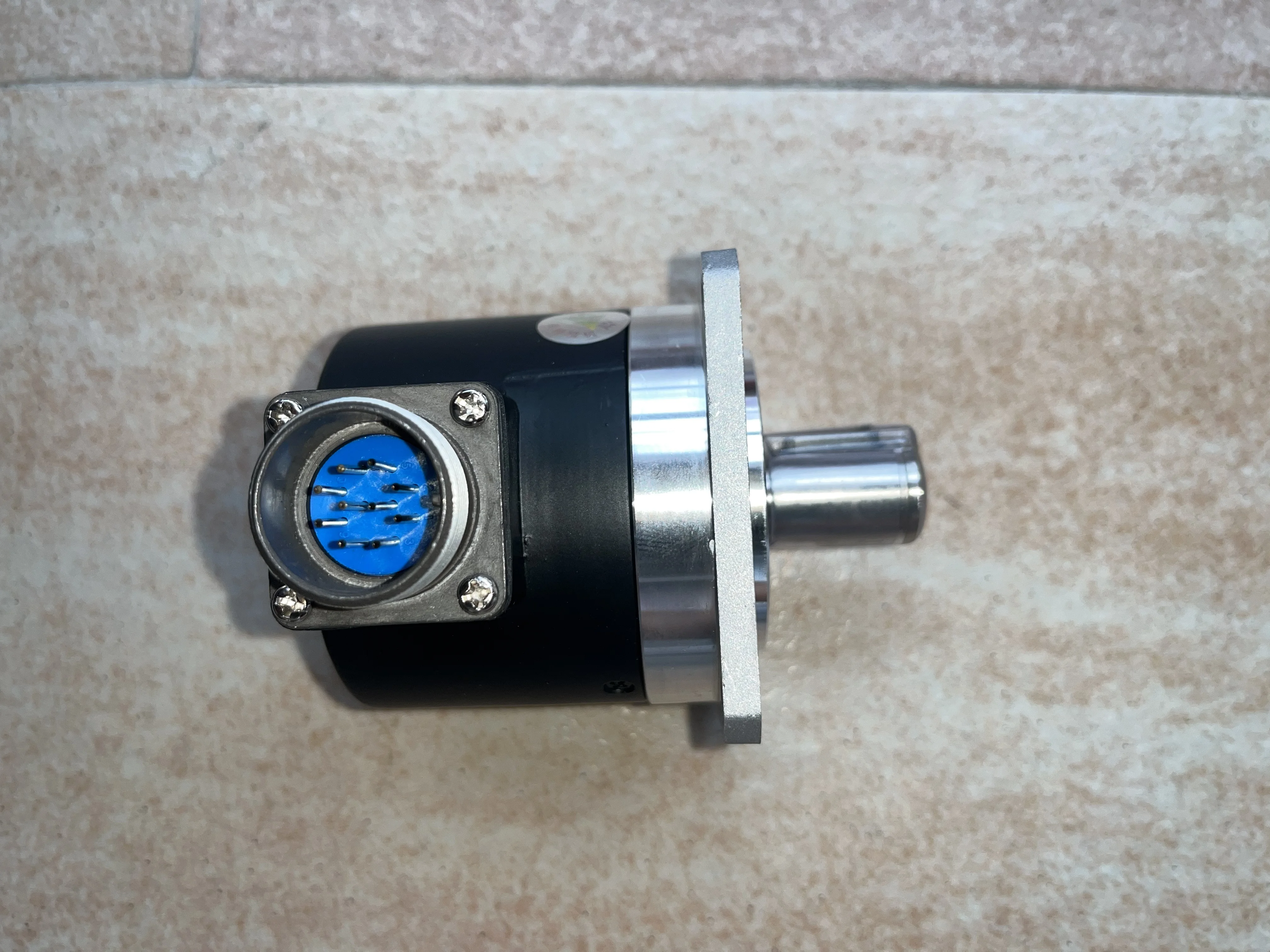 ZSF62J15PR1024M05L ใหม่เอี่ยมจุดเดิมอู๋ซีครีต Solid Shaft Photoelectric Rotary Encoder