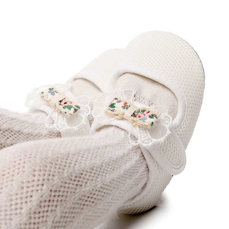 0–18 Monate Baby-Mädchen, Mary Jane-Flats, niedliche Blumenschleife, Prinzessinnen-Kleiderschuhe, rutschfeste Mesh-Kinderbettschuhe