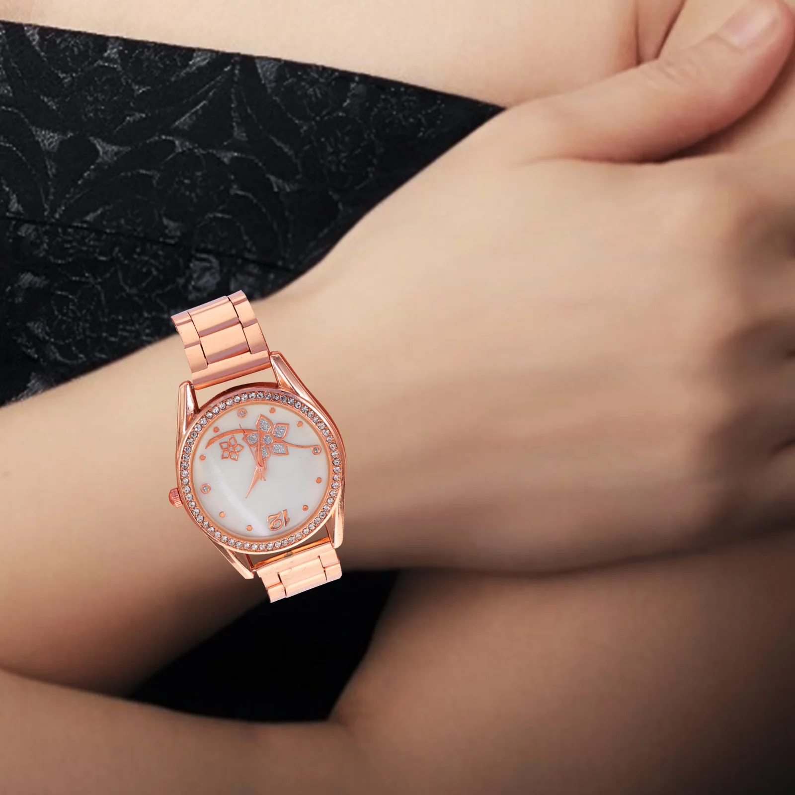 

Rose Gold Quartz Watches Ladies Student Casual Decorative Glass Dial Precise Timing Durable Comfortable Strap Easy Wear Off