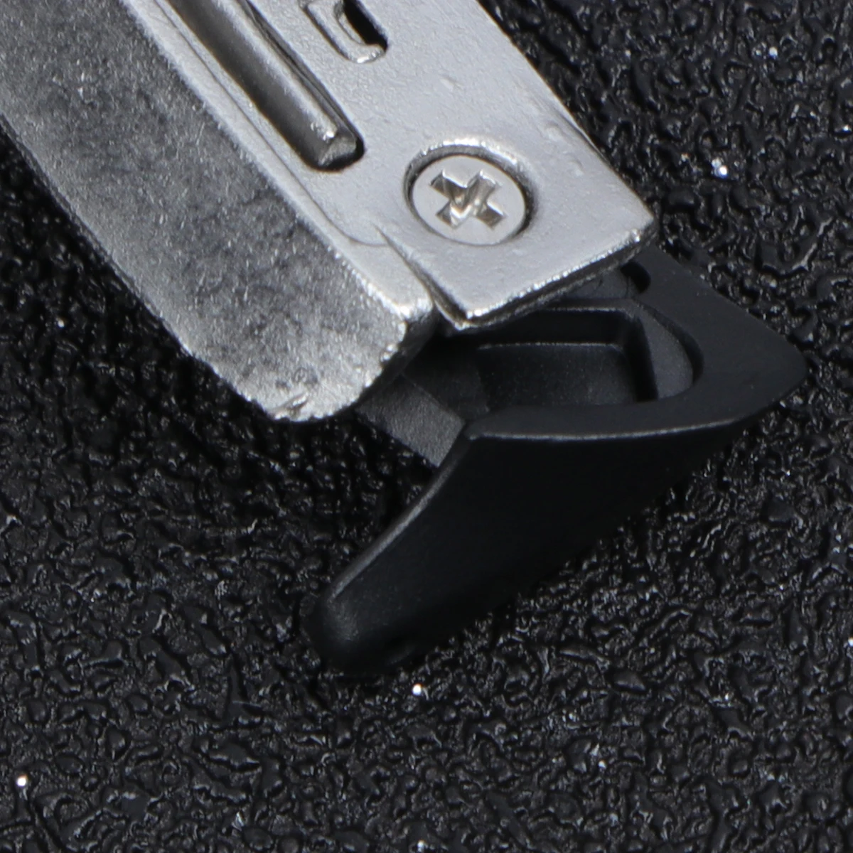 

2Pcs High-Tech Finish Smart Watch Connector Stainless Steel Band Link Replacement for Secure Easy Attachment Compatible with