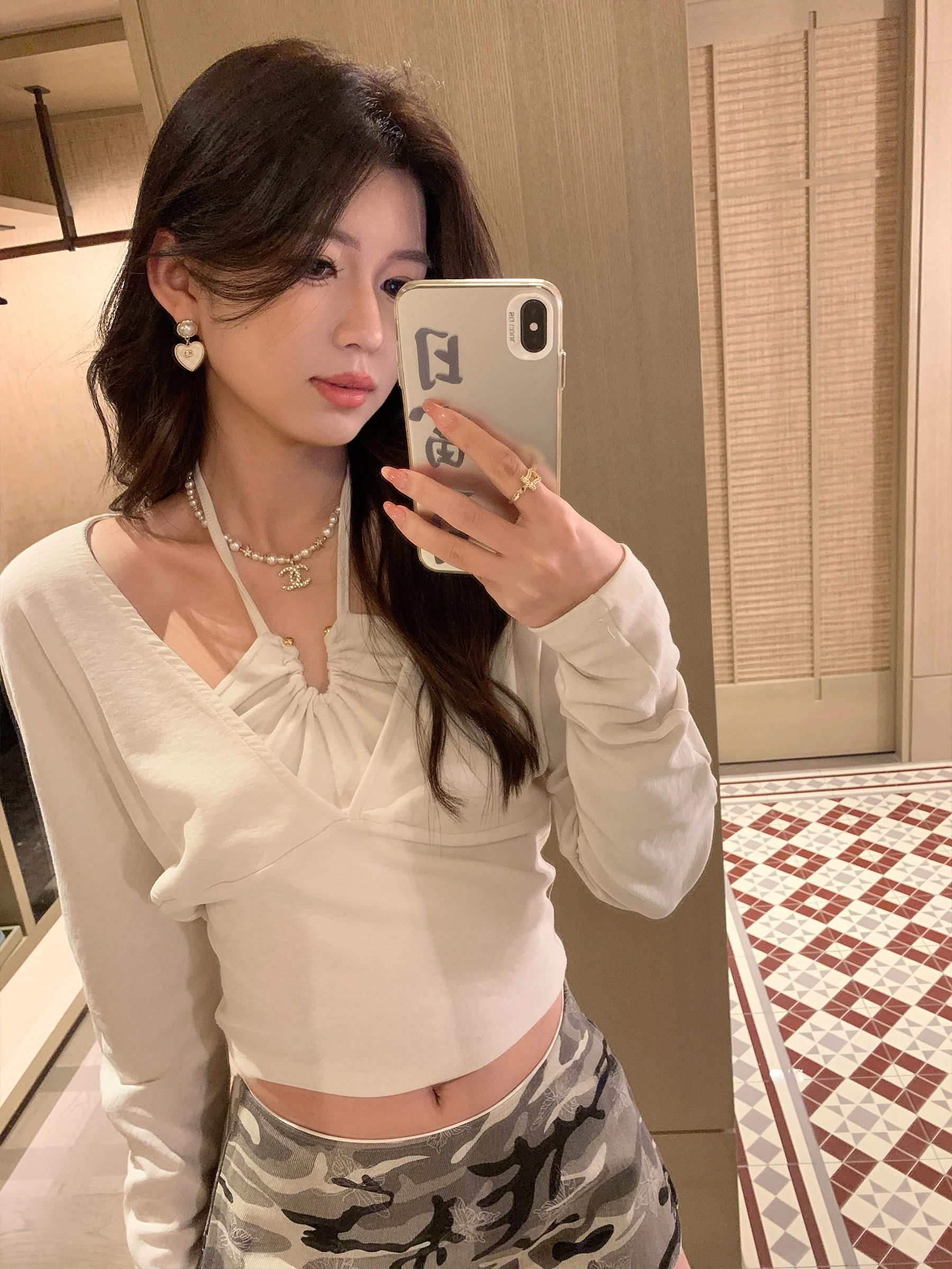 

Sam Seoi Casual Style Long Sleeve T-Shirt Neck Hanging Belt Design Splice Match All Spring Thin Effect Versatile Women's Top