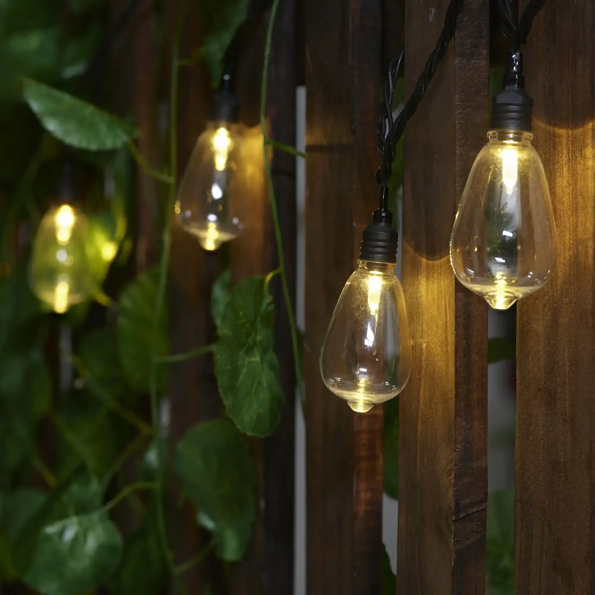 ไฟคาเฟ่กลางแจ้งกันน้ำ 30LED, หลอดไฟเอดิสันสีขาวนวลพร้อมสายไฟสีดำสำหรับสวนลานบ้าน