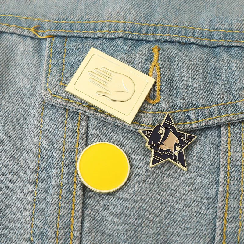 Round Star Pines Lapel Badges Cartoon Jewelry Gift for Fans Friends JoJo Bizarre Adventure Enamel Brooch Custom Gold Palm