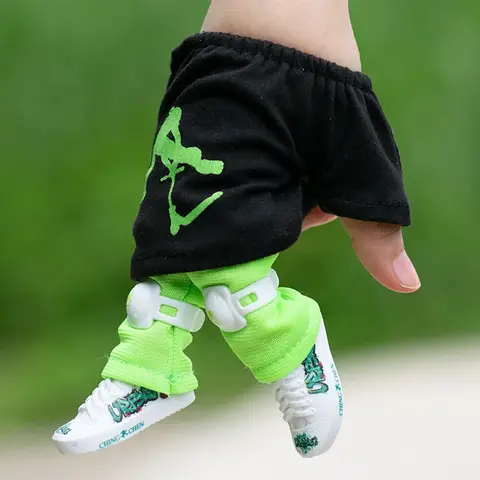 Mini Finger Skateboard Set Finger Board met broek en schoenen Veelkleurig voor Halloween Party Favor Kinderen Verjaardagscadeau Spelspeelgoed