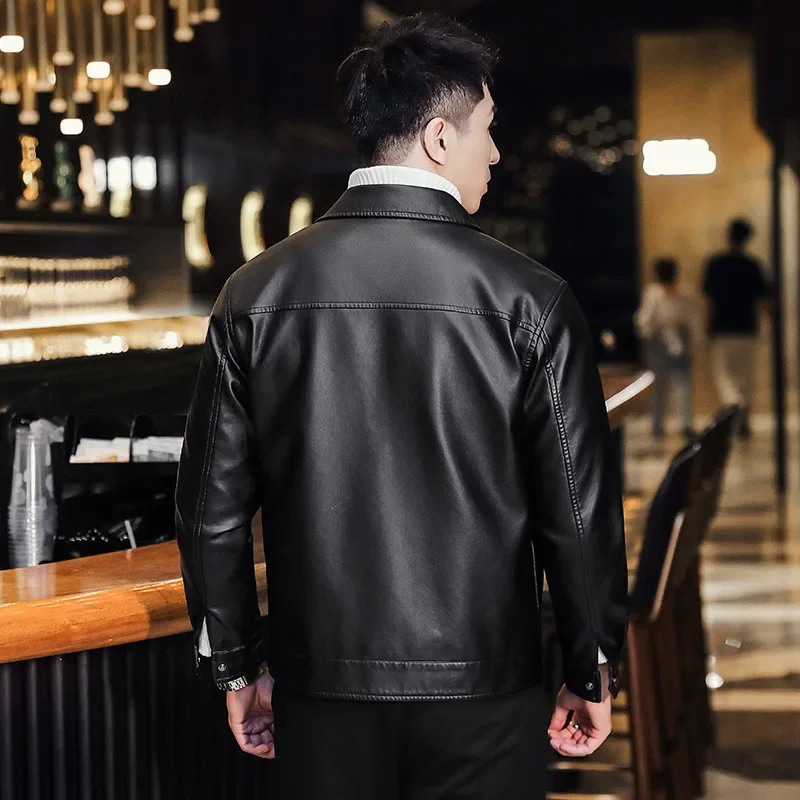 2025 chaqueta de cuero casual con solapa nueva para hombre, chaqueta de cuero PU moderna y atractiva