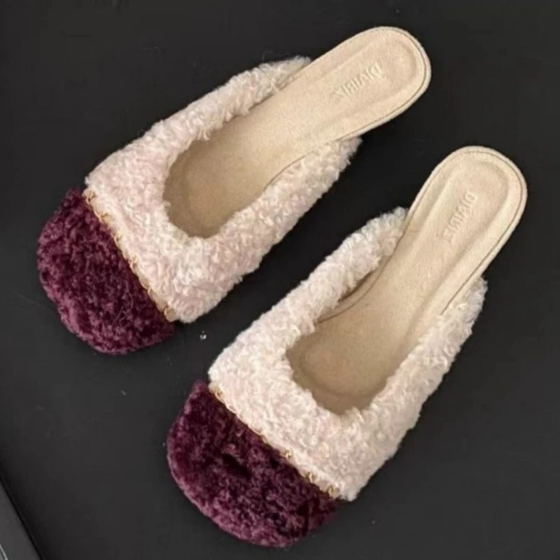 

Короткие плюшевые тапочки с металлической цепочкой, женские осенне-зимние пушистые туфли на каблуке «котенок», женские удобные нескользящие домашние тапочки