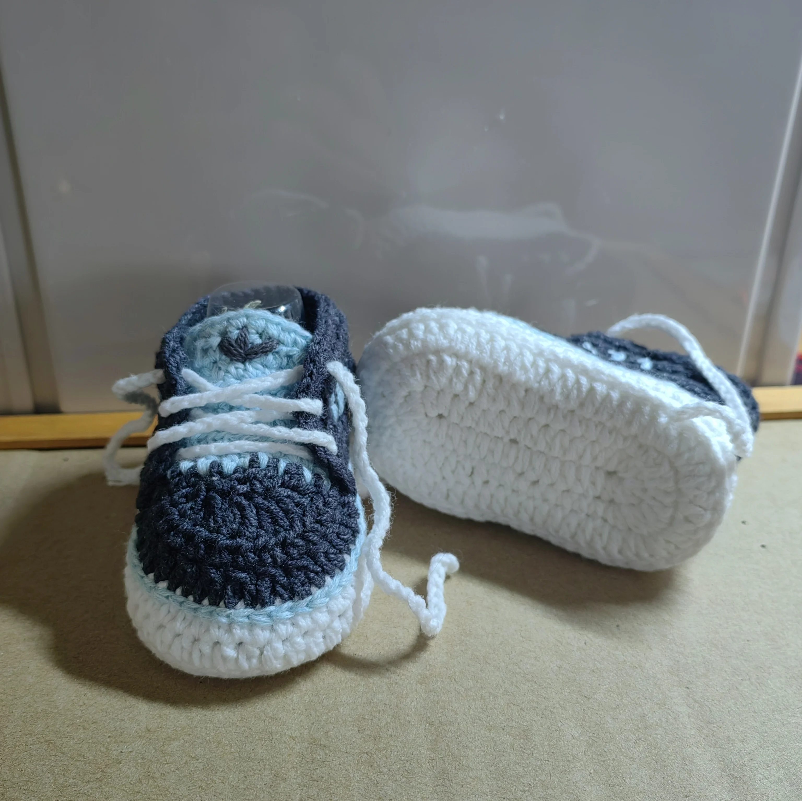 Spring Winter Boys Girls Firs Walkers Casual Shoes Handmade Cotton Soft Shoes For Newborn Kid Shoes 0 to 6 months boys White Red