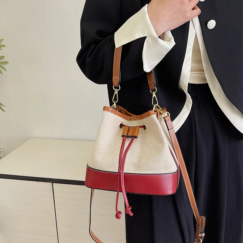 

Elegant Women Leather Luxury Classic Crossbody Bag Designer Shoulder Tote Handbag For City Trendy Outfits