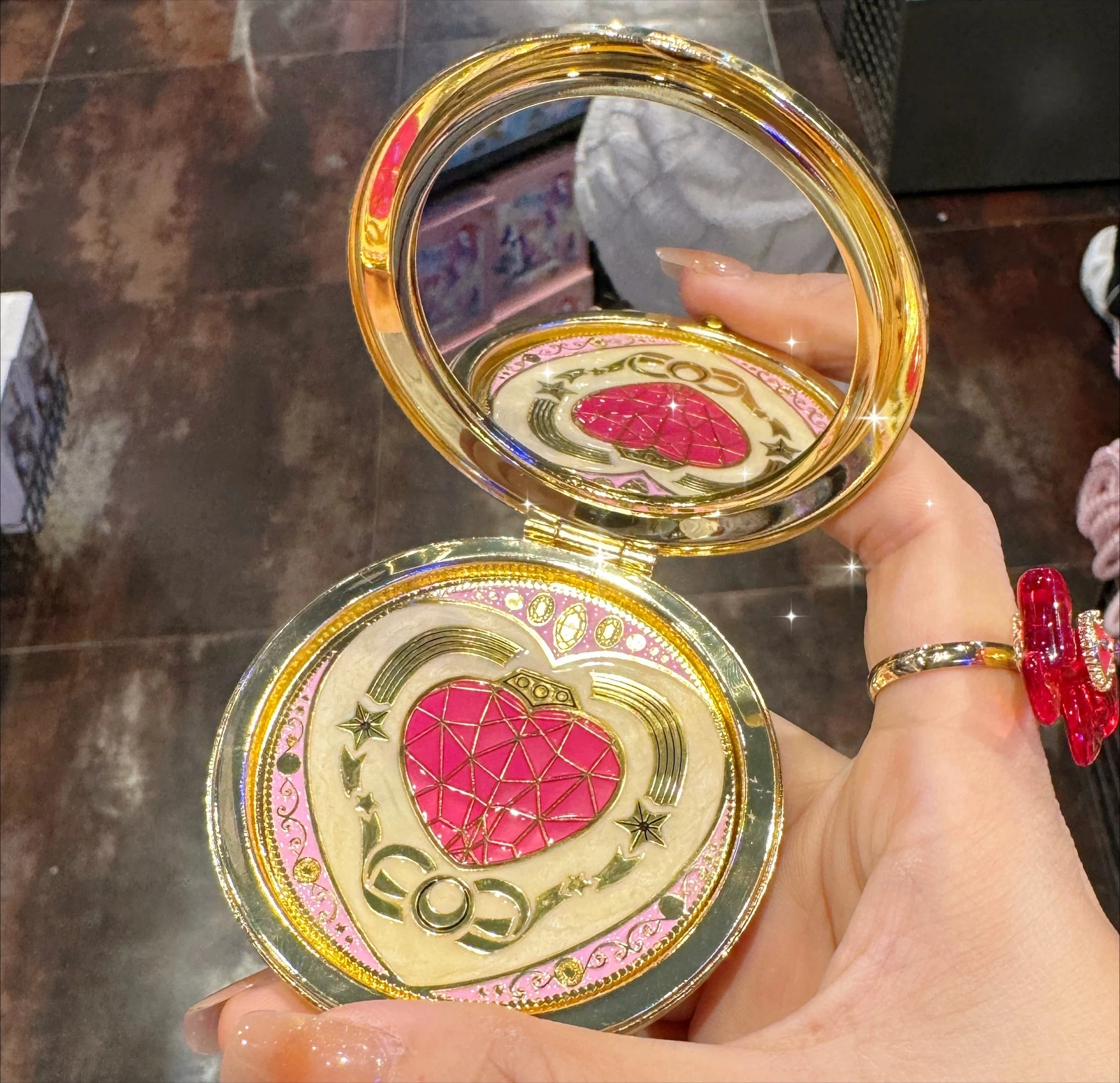 Portable Anime Love EDC Exquisite Flip Mirror Personalized Girl HD Makeup Mirror Small Mirror Gift