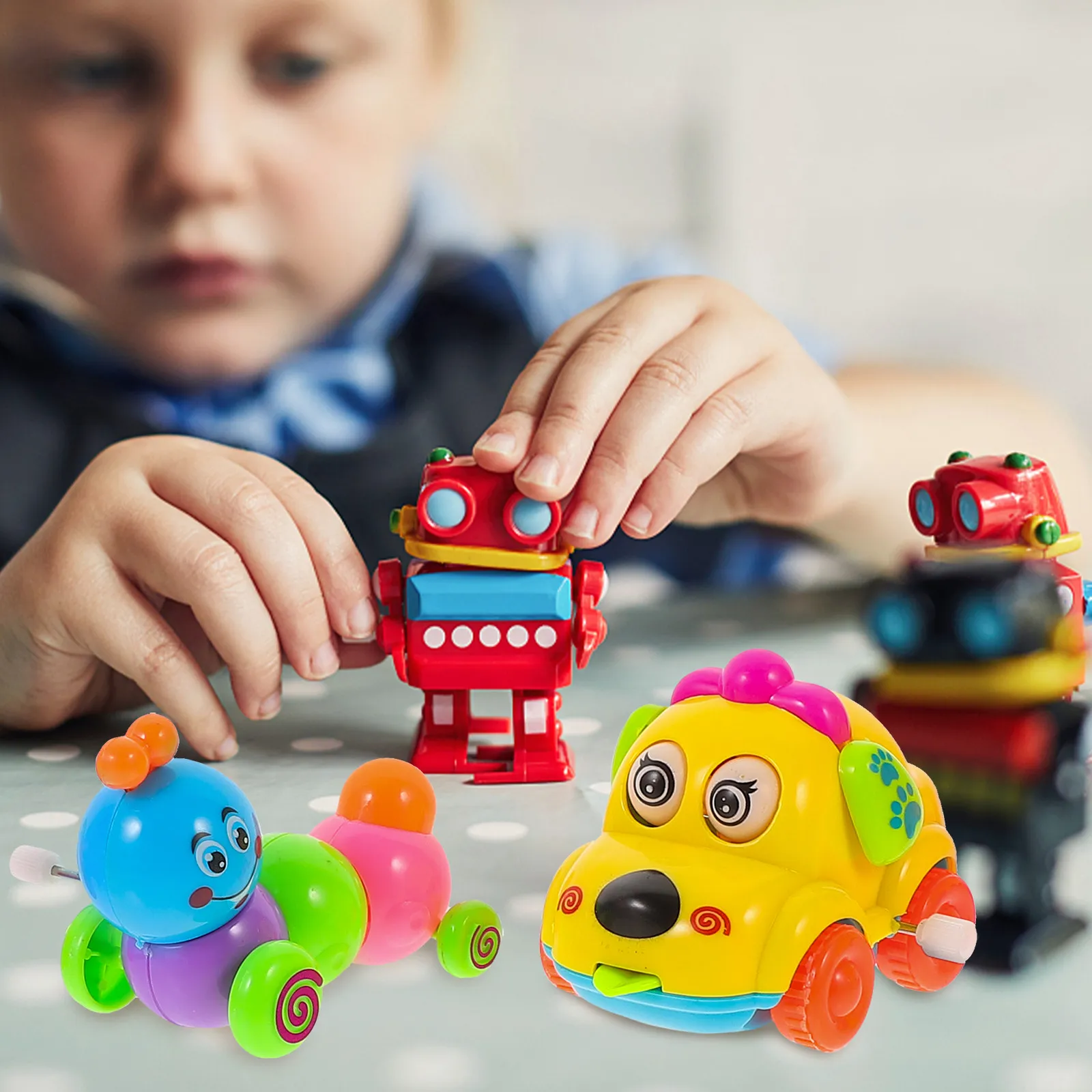 

Набор из 4 заводных игрушек-животных: разноцветные ходячие фигурки, развивающий подарок для детей, заводные игрушки-животные