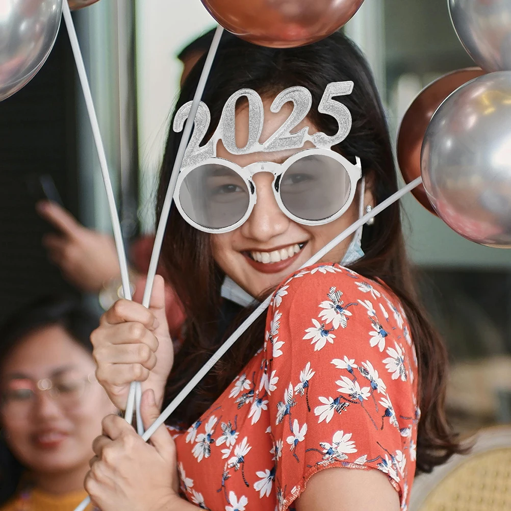 

4pcs 2025 Number Eyewear New Year Glasses Electroplated Round Frames Durable Fashionable Party Supplies Graduation Photo Props