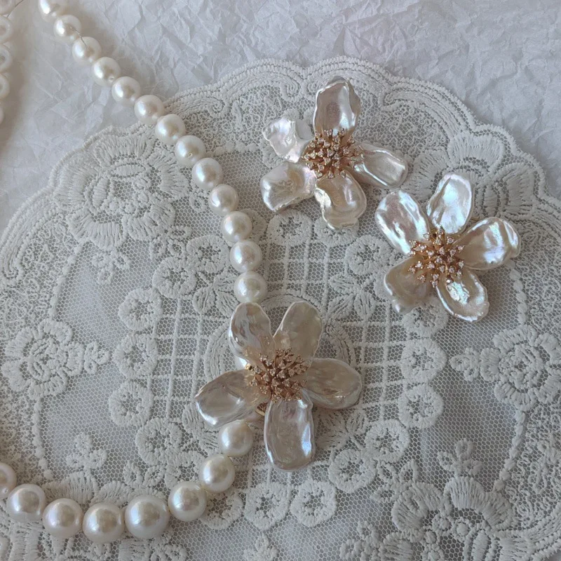 Natural Freshwater Pearl Glued Flower Brooch, Rose Flower, Handmade Pearl Earrings, French Style Ring, Ear Stud Elegant Jewelry
