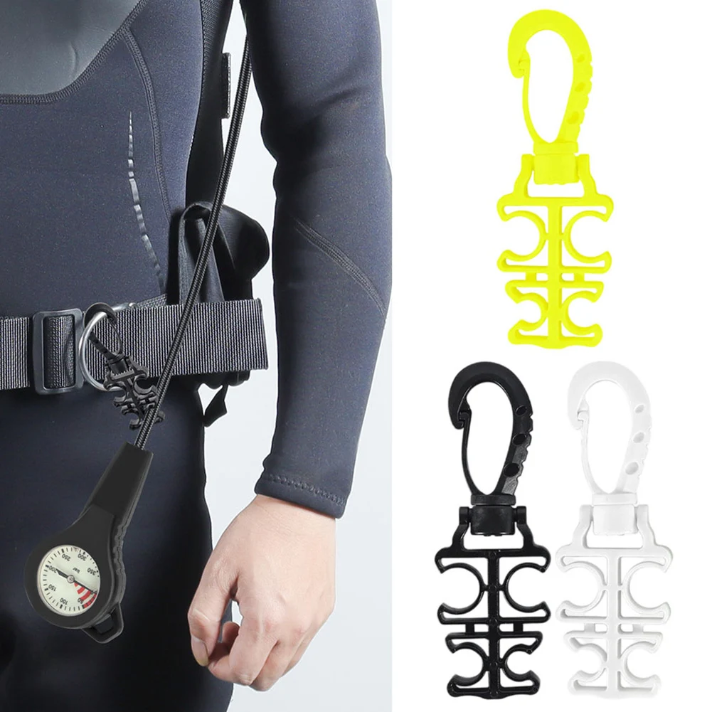 مشبك حامل خرطوم سكوبا مع 4 فتحات سريعة الإصدار لمنظم المرحلة الثانية ومقياس مناسب للغوص على القارب والشاطئ